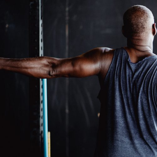 Naderwany mięsień bicepsa – Jakie objawy?